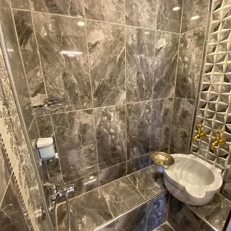 Mehmet Bey * Isztambul