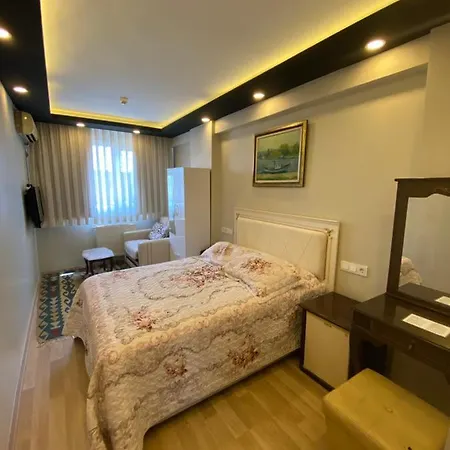 Hotel Mehmet Bey *